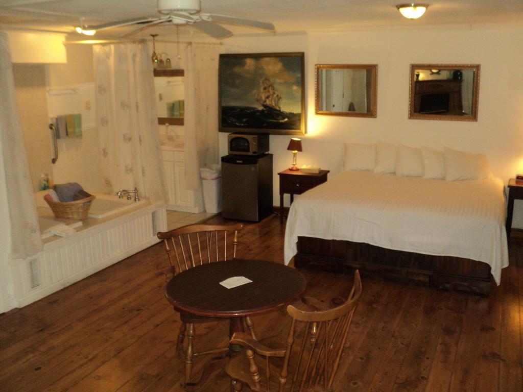 Harbor Haus Inn & Suites Hermann Εξωτερικό φωτογραφία
